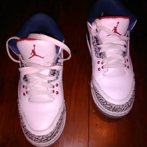 Jordans.. Size 6Y